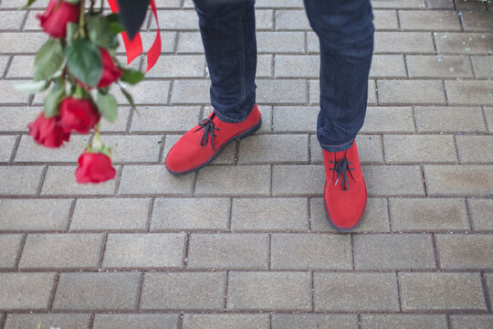 Red Shoes and Roses For St Valentin Date