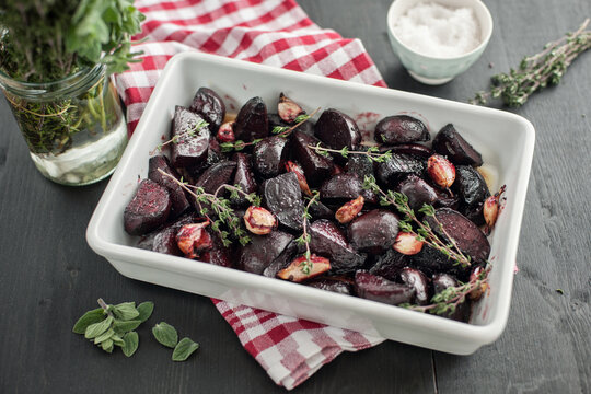 Food: Red Beet stewed with Balsamic Vinegar, Olive Oil, Garlic