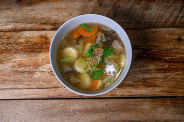 Clear Soup with Tofu and Minced Pork 