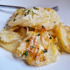 Potatoes au Gratin 