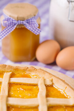 Apricot pie