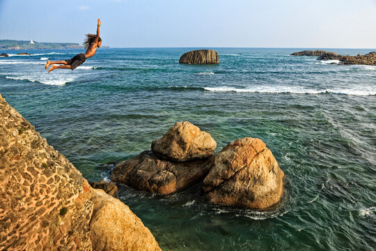 Cliff jumper Galle, Sri Lanka.