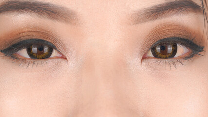 Obraz premium 開いた両目のアップ