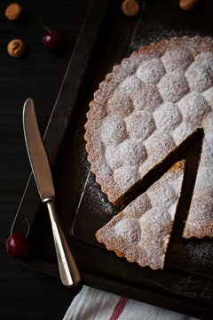 Cherry amaretti pie