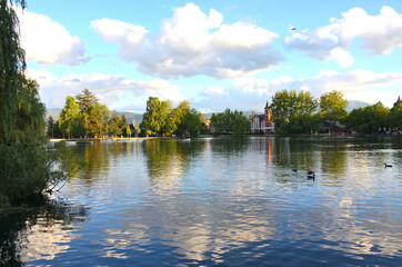 Obraz premium Reflection Quiet Lake in Puigcerda, Catalonia, Spain