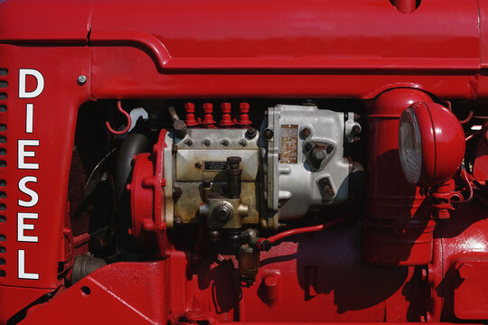 old diesel tractor engine
