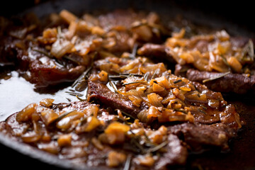 Cooking Steak in Red Wine Balsamic Vinegar Reduciton