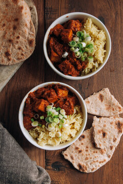 Spicy curry tofu with rice and garlic chapati