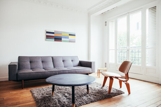 Minimalist Living Room With Designer Furniture