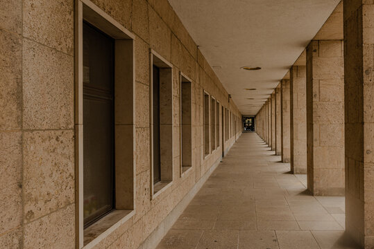 Arkaden am Hauptgeb&auml;ude Flughafen Tempelhof
