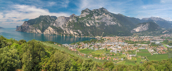 Fototapeta na wymiar The panorama of Riva del Garda with the Lago di Garda lake.