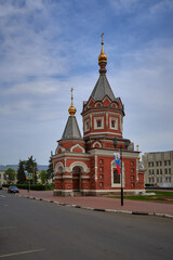 Fototapeta na wymiar Alexander Nevski Chapel in the center of Yaroslavl, Russia