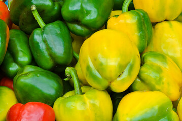 Fototapeta na wymiar yellow and green peppers