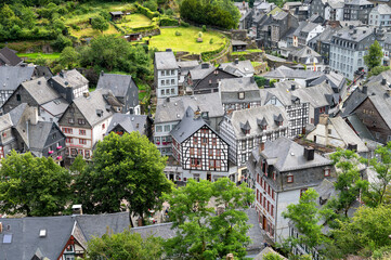 Fototapeta na wymiar beautiful view of old town Monschau in Germany