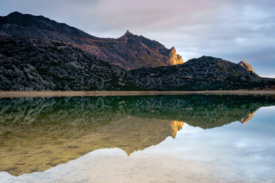Enbalse de C&uacute;ber y Puig Major (1436m.) Escorca.Sierra de Tramuntana. Mallorca .Islas Baleares. Espa&ntilde;a.