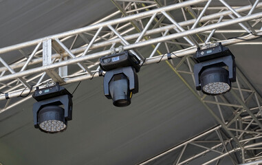 Light heads equipment