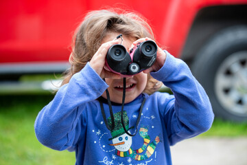 binoculars girl