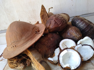 Chapéu e coco fresco 