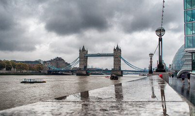 bridge over the river thames