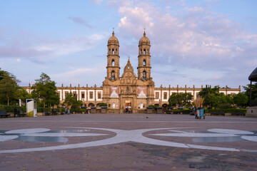 Basílica de Zapopan Jalisco en horas de la mañana.