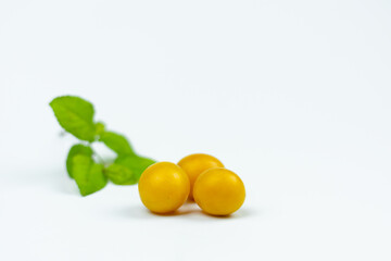 Mirabelle plums