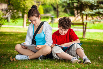 Fototapeta premium Students outdoor 