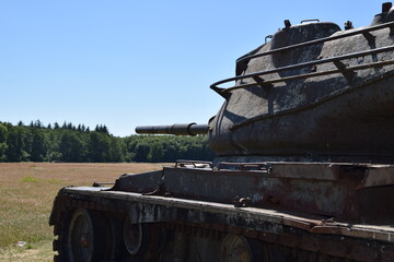 Panzer auf dem Panzerfeld bei Wahn