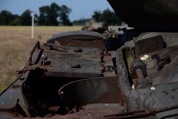 Fototapeta na wymiar Panzer auf dem Panzerfeld bei Wahn