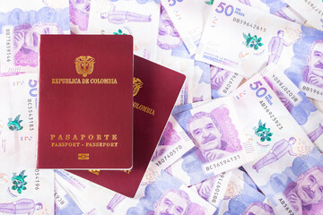 Colombian passport on Colombian money