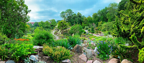 Beautiful Green Botanical Gardens Panorama