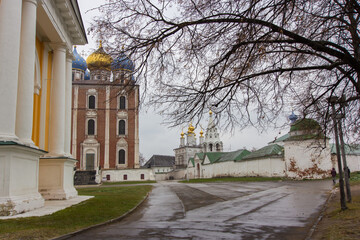 Naklejka premium Russia gold Ryazan Kremlin is a beautiful place attractions winter