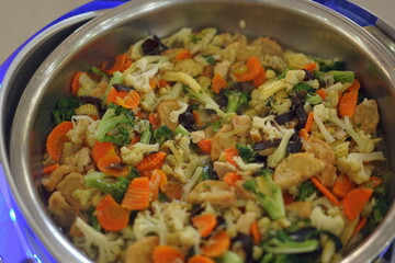 traditional food at weddings