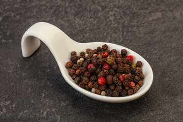 Peppercorn heap in the bowl