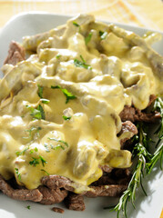 Contra Filet picado com molho de Mostarda