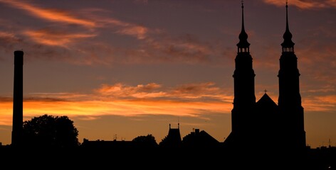 Katedra o wschodzie słońca w Opolu