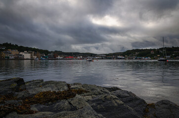 Fototapeta premium A beautiful view of the bay at Oban on a cloudy day, Scotland