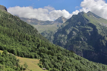 Fototapeta na wymiar Mountain views in Alagna Valsesia.