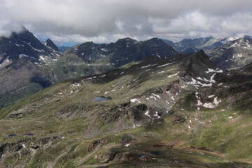 Fototapeta na wymiar Views of the mountains straddling between Piedmont and Aosta Valley. 
