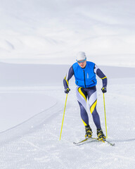 Langlauf-Workout im Skating-Stil