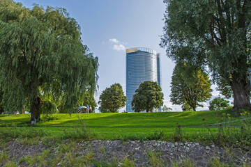 Hochhaus in der Bonner Rheinaue