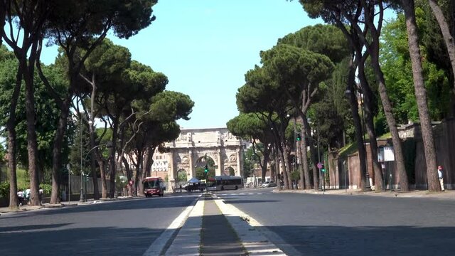 Pullman al centro di Roma