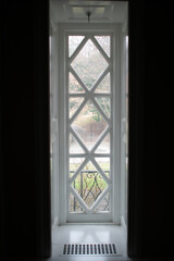 A Long Rectangular Window With a Diamond Pattern