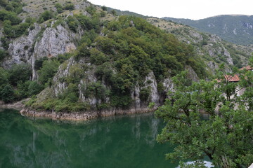 Fototapeta na wymiar Lago di Montagna