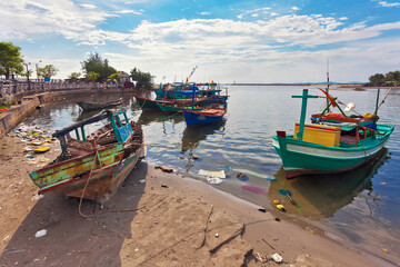 Fototapeta na wymiar Fishing boats in port