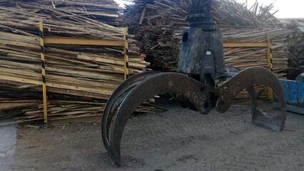 Alternative fuels, ecological fuels, biofuels, wood chips. Sawdust processing equipment