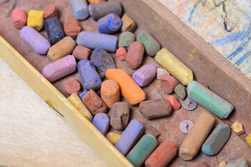 Open box with the remains of the old chalk pastels