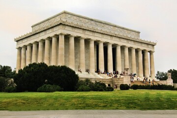 Fototapeta na wymiar A view of the Lincoln Memorial in Washington