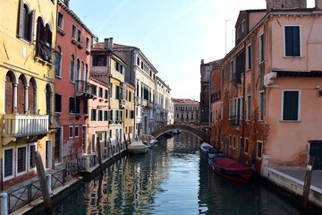 Obraz na płótnie Canvas venice canal with gondola and bridge no people travel destinations