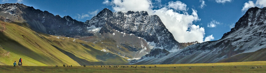 The beauty of the way to Rainbow Mountain