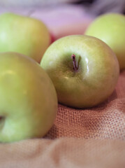 apples in the morning 